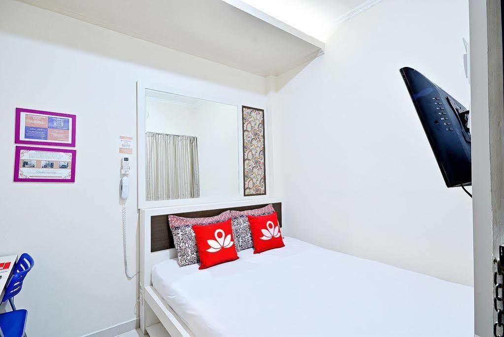 Zen Rooms Cideng Barat Jakarta Luaran gambar